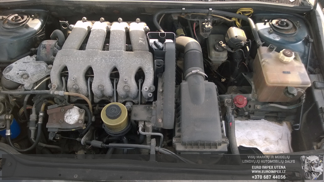Подержанные Автозапчасти Renault LAGUNA 1995 2.2 машиностроение хэтчбэк 4/5 d. синий 2014-5-22