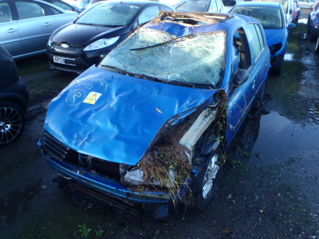 Used Car Parts Renault CLIO 2004 1.5 Mechanical Hatchback 4/5 d. Blue 2015-1-07