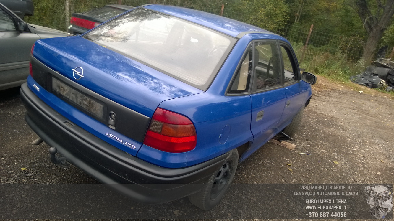 Naudotos automobiliu dallys Foto 6 Opel ASTRA 1994 1.7 Mechaninė Sedanas 4/5 d. Melyna 2015-10-02 A2397