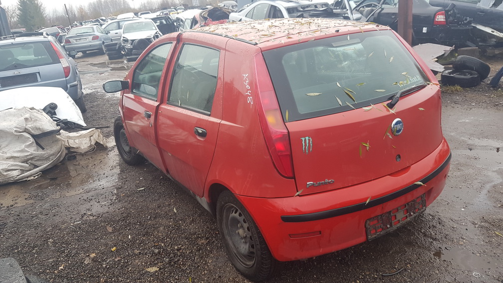 Naudotos automobilio dalys Fiat PUNTO 2004 1.2 Mechaninė Hečbekas 4/5 d. Raudona 2016-11-03
