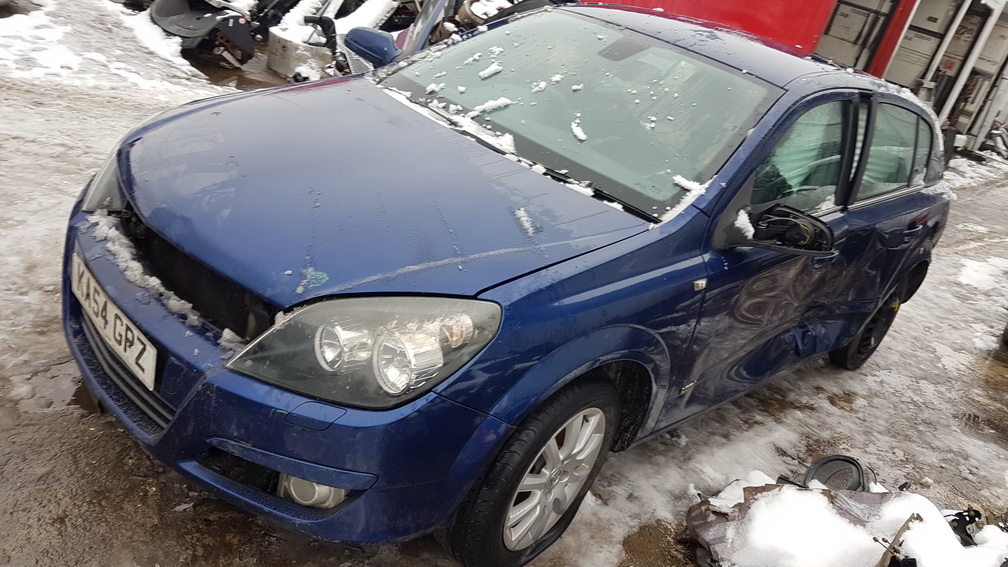 Used Car Parts Opel ASTRA 2005 1.8 Mechanical Hatchback 4/5 d. Blue 2016-11-16