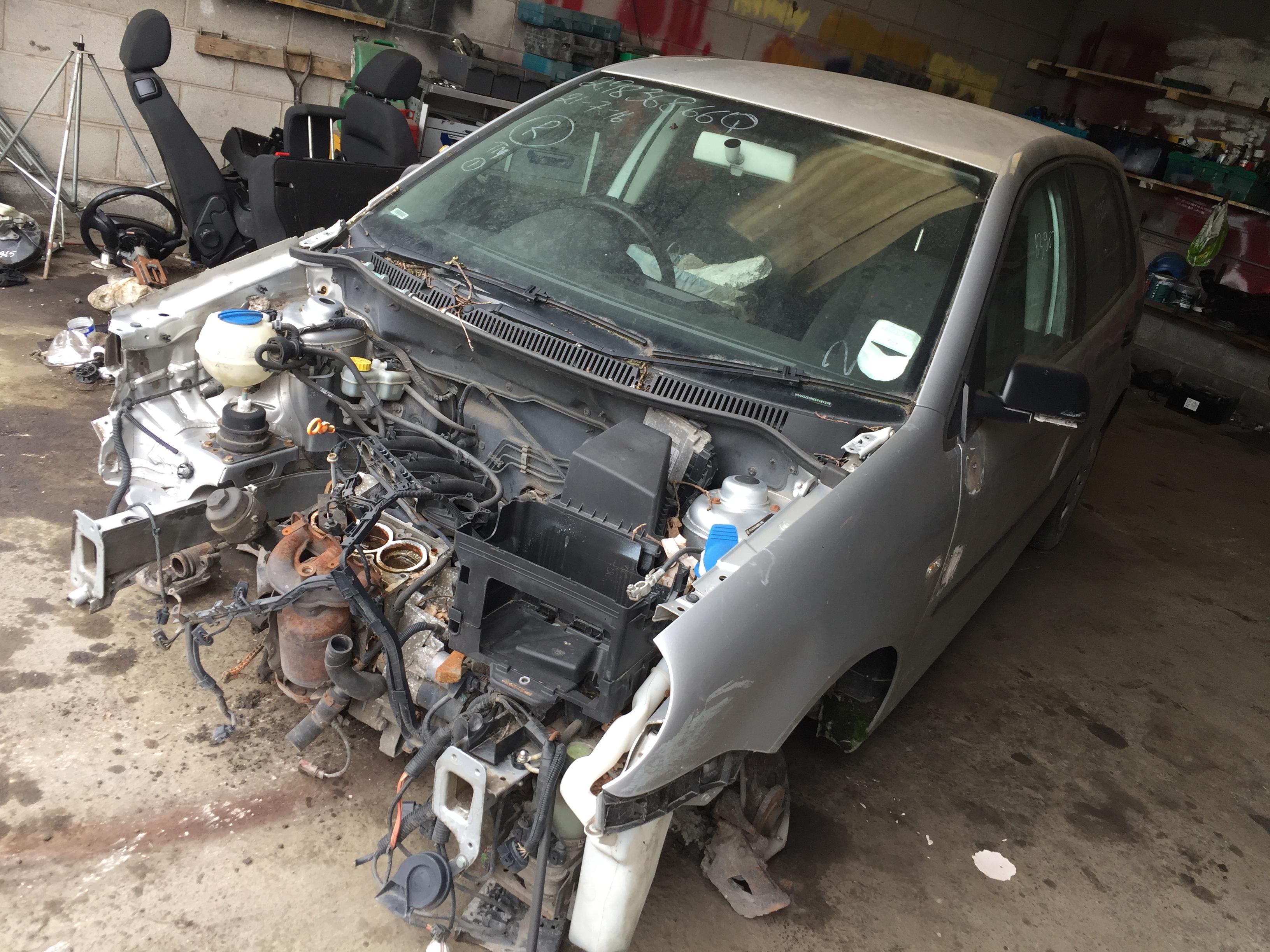 Used Car Parts Volkswagen POLO 2005 1.2 Mechanical Hatchback 4/5 d. Silver 2018-8-01