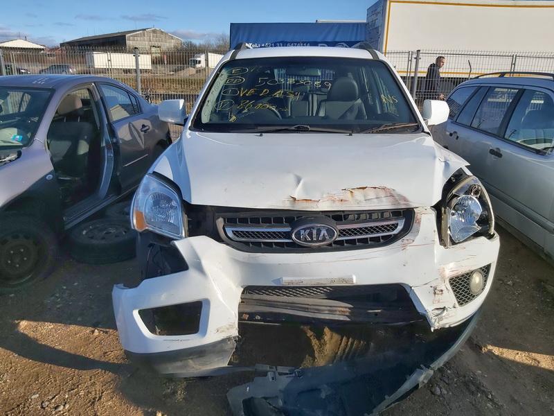 Used Car Parts Kia SPORTAGE 2010 2.0 Mechanical Jeep 4/5 d. white 2020-2-04