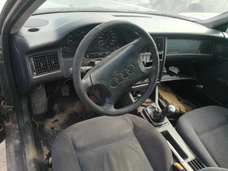 Подержанные Автозапчасти Audi 80 1992 1.9 машиностроение седан 4/5 d. зеленый 2019-5-23