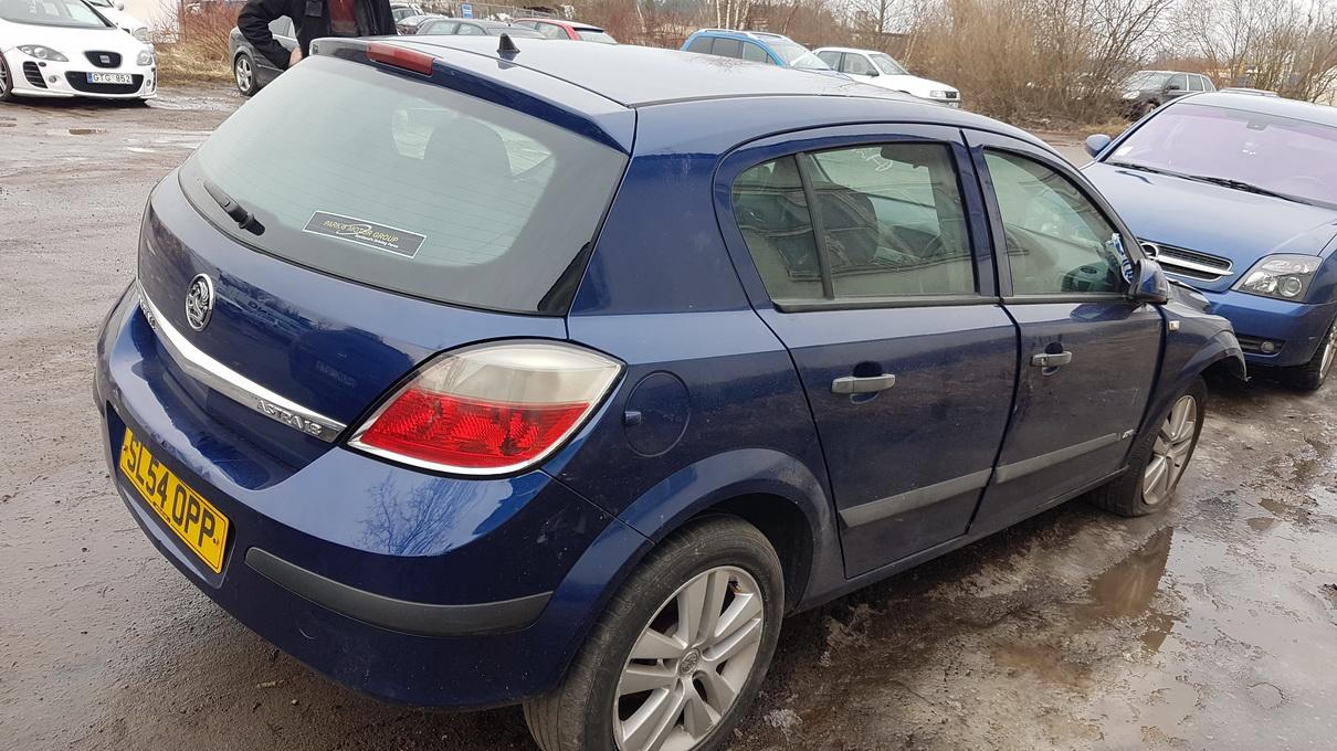 Used Car Parts Opel ASTRA 2004 1.8 Automatic Hatchback 4/5 d. Blue 2017-2-28