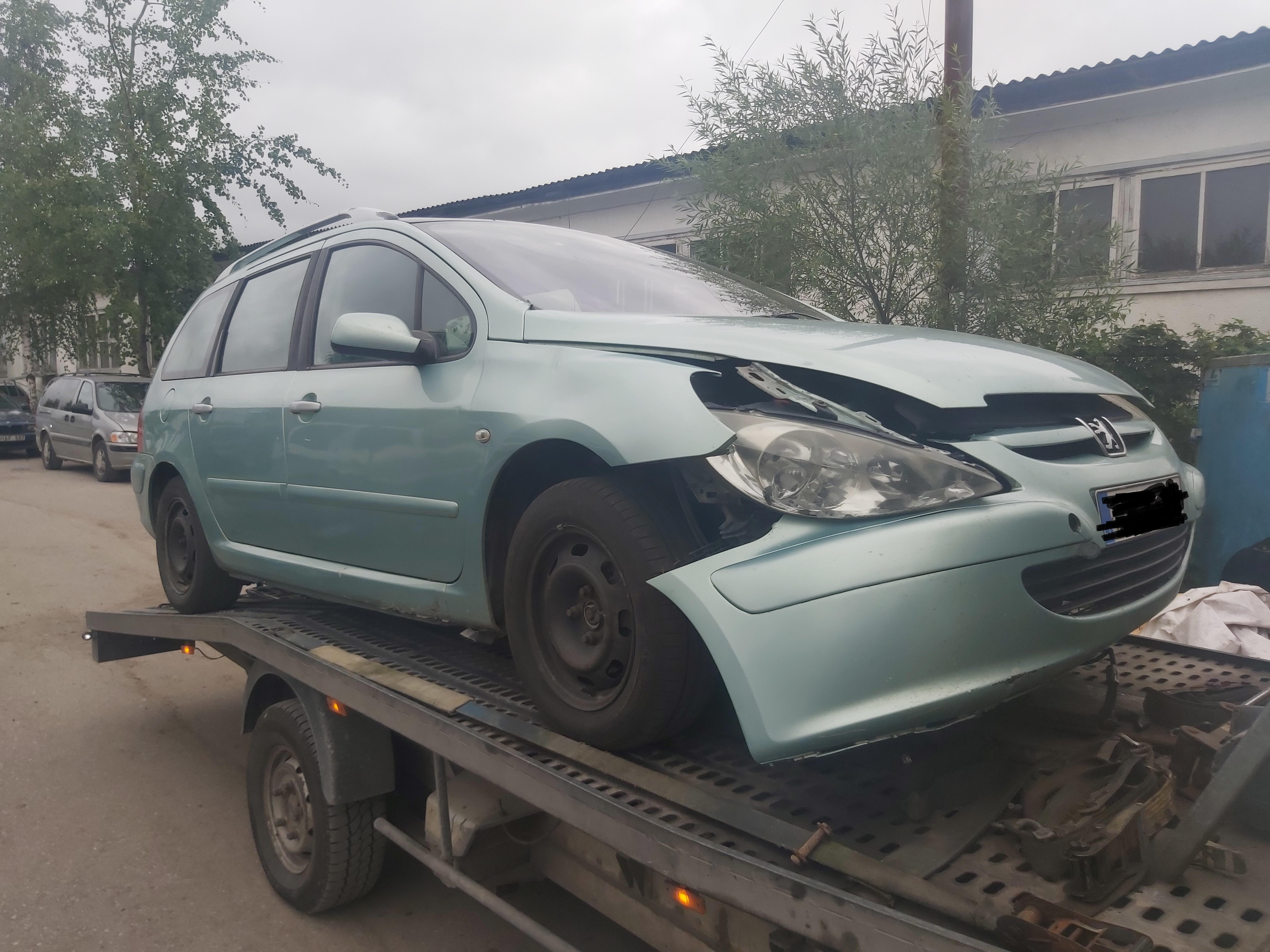 Used Car Parts Peugeot 307 2003 2.0 Mechanical Universal 4/5 d. Green 2020-7-30
