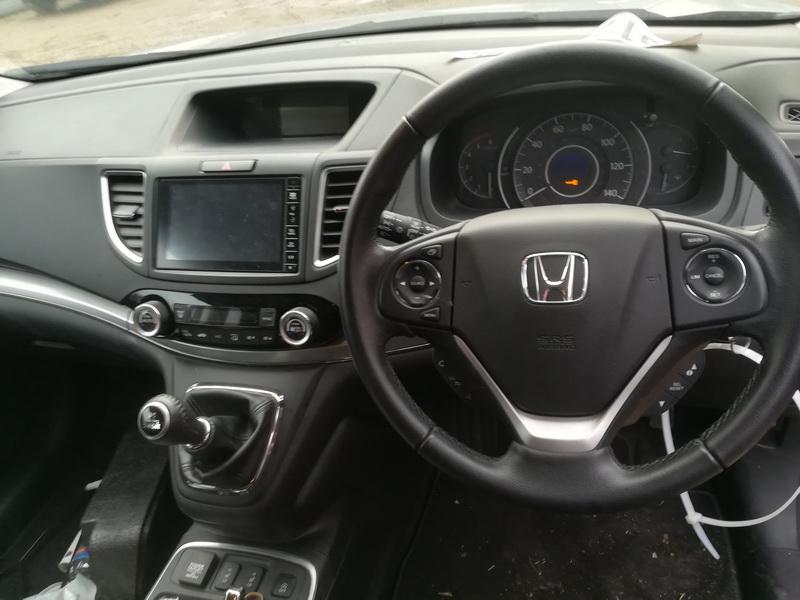 Naudotos automobiliu dallys Foto 6 Honda CR-V 2016 1.6 Mechaninė Visureigis 4/5 d. Pilka 2019-10-28 A4863