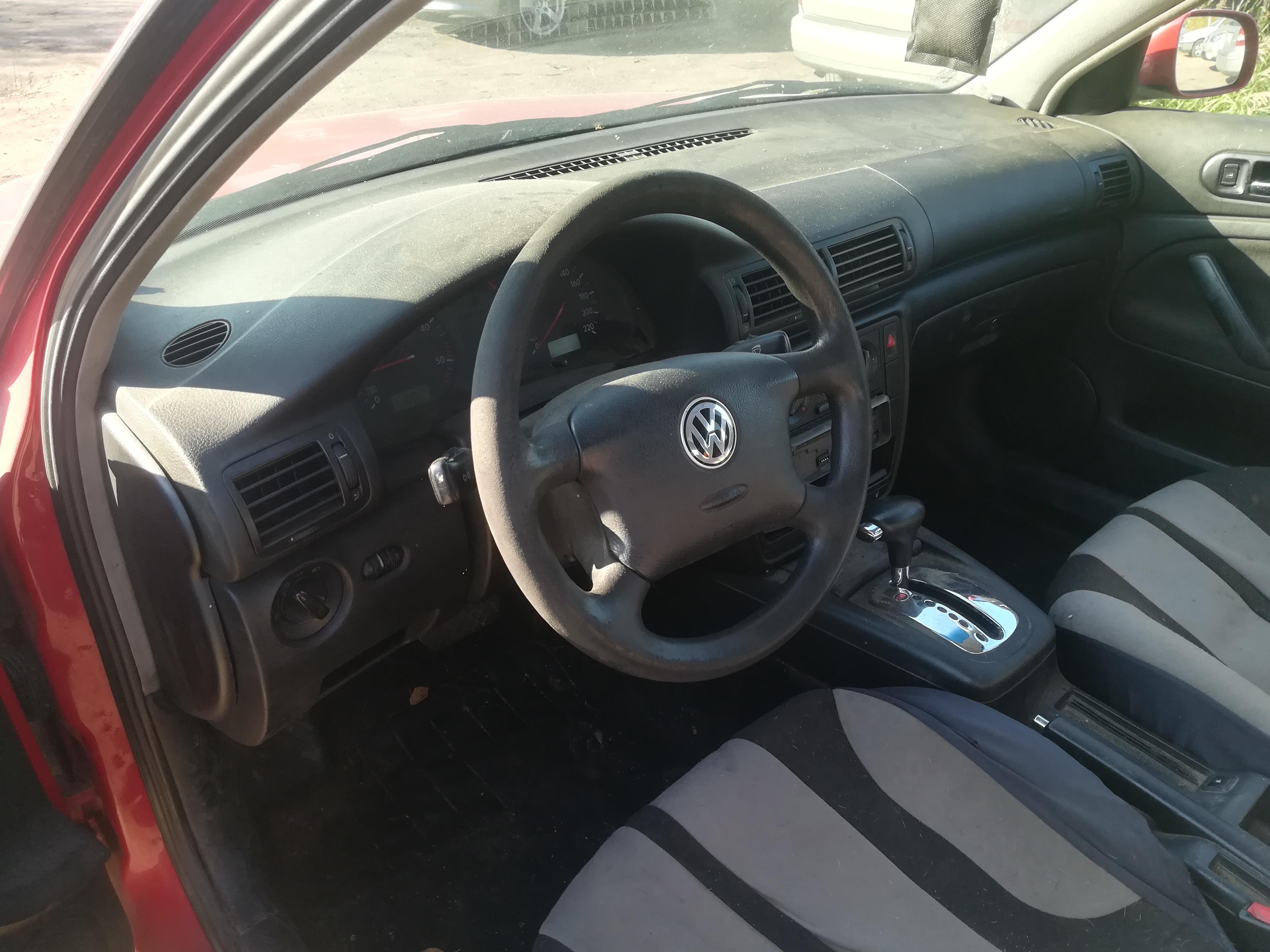 Naudotos automobilio dalys Volkswagen PASSAT 1997 1.9 Automatinė Sedanas 4/5 d. Raudona 2019-10-16