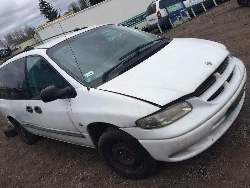 Used Car Parts Chrysler VOYAGER 1996 3.3 Automatic Minivan 2/3 d. white 2018-4-19