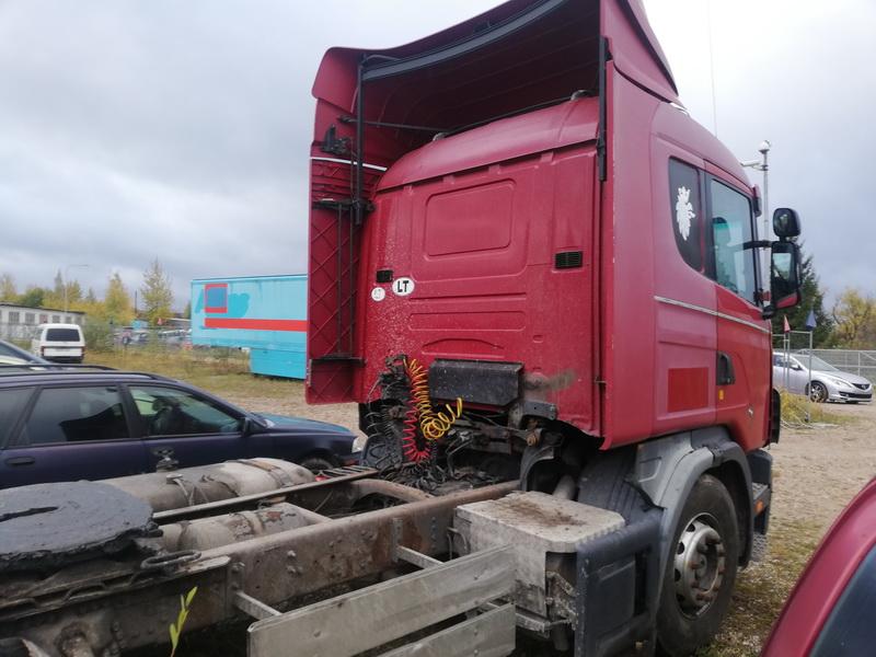 Подержанные Автозапчасти Truck -Scania 124L 2000 10.6 машиностроение Vilkikas 2/3 d. красный 2019-10-10