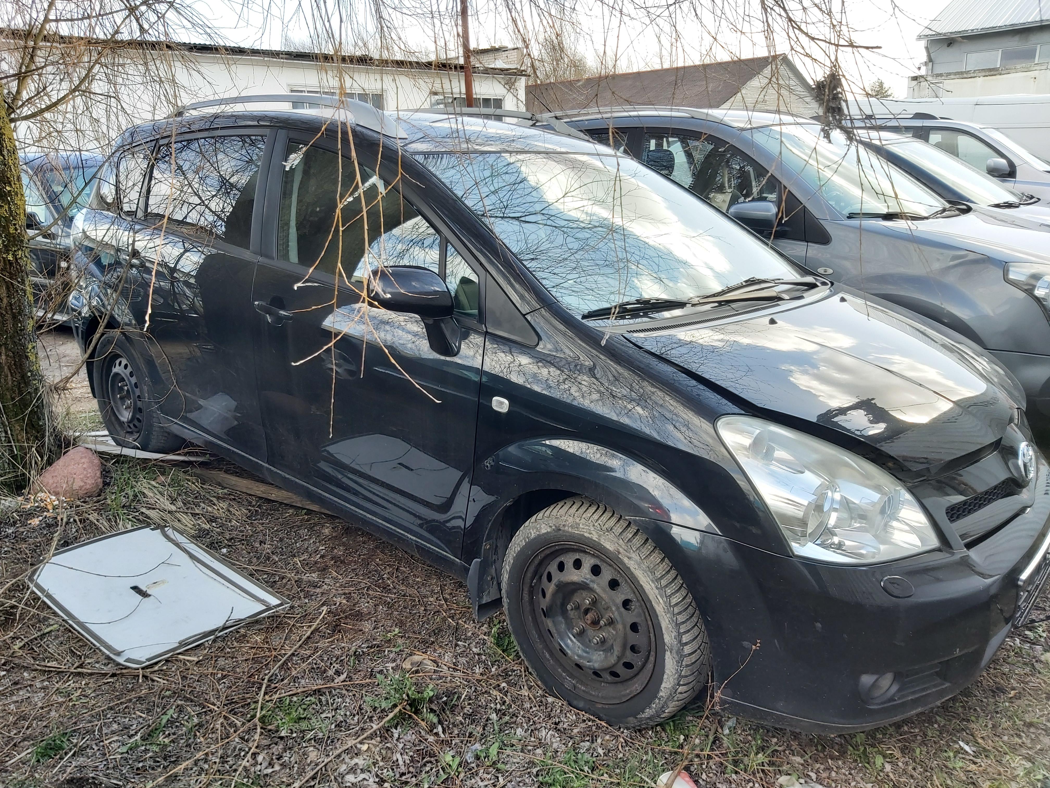 Подержанные Автозапчасти Toyota COROLLA VERSO 2005 2.2 машиностроение минивэн 4/5 d. черный 2020-4-16