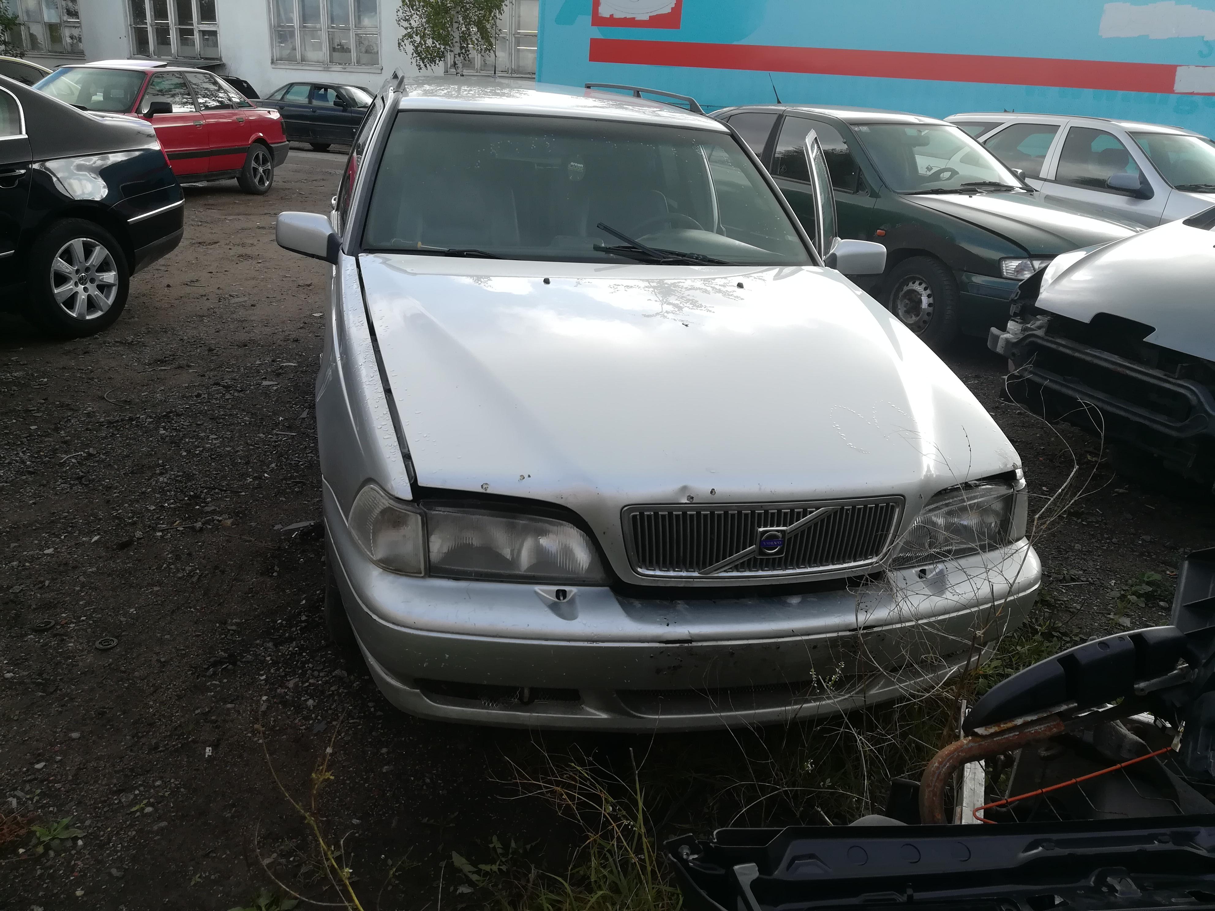 Used Car Parts Volvo V70 1997 2.5 Automatic Universal 4/5 d. Grey 2019-9-20