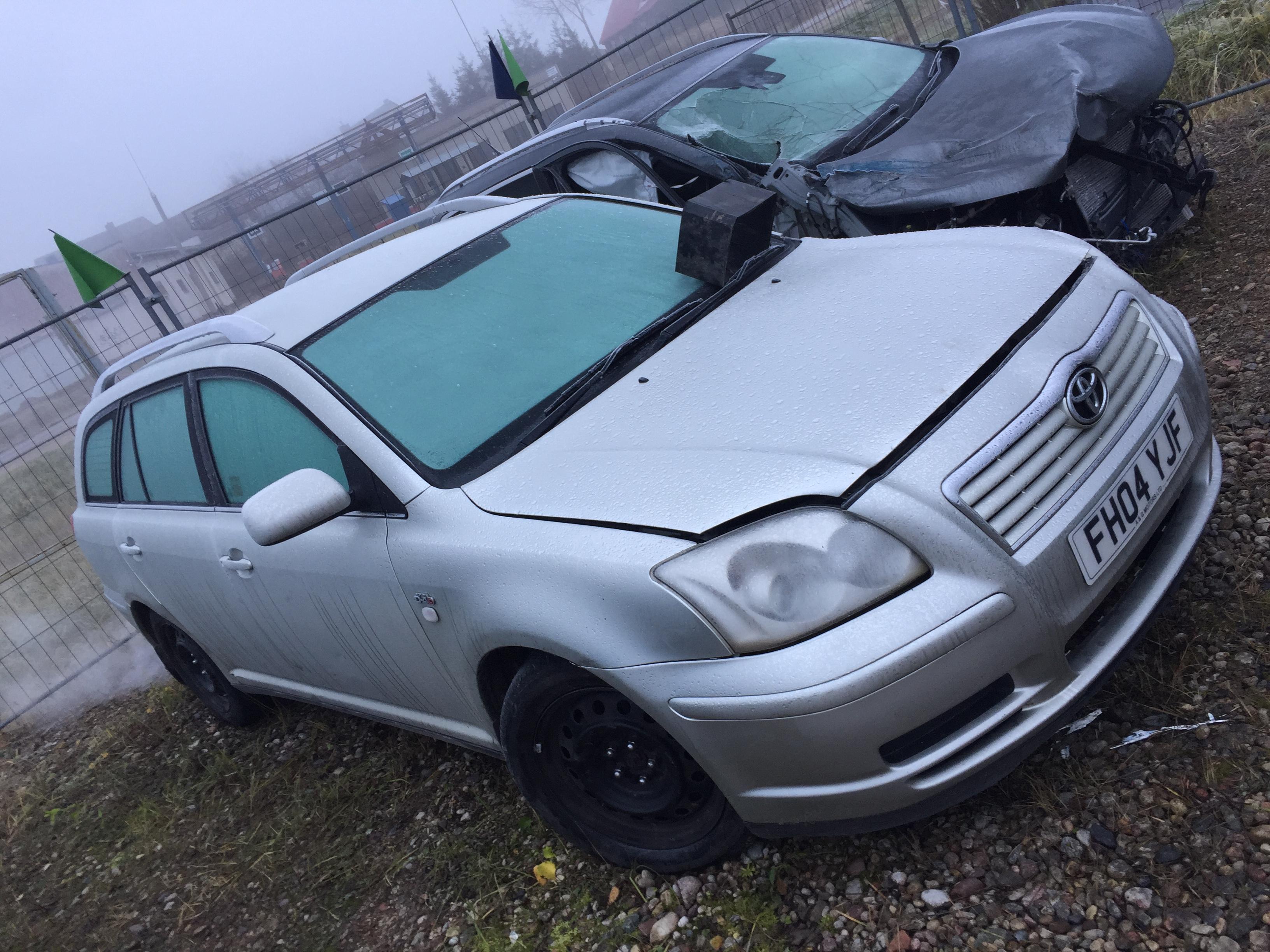 Used Car Parts Toyota AVENSIS 2004 2.0 Mechanical Universal 4/5 d. Silver 2017-11-21