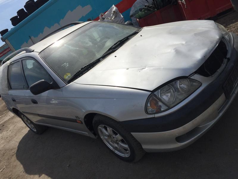 Used Car Parts Toyota AVENSIS 2001 2.0 Mechanical Universal 4/5 d. Silver 2018-5-14