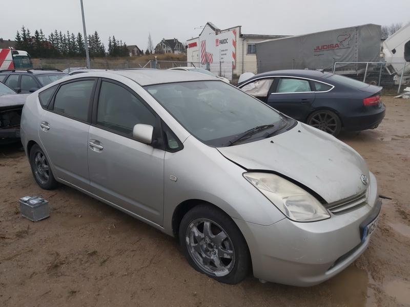 Used Car Parts Toyota PRIUS 2003 1.5 Automatic Hatchback 4/5 d. Silver 2020-11-17