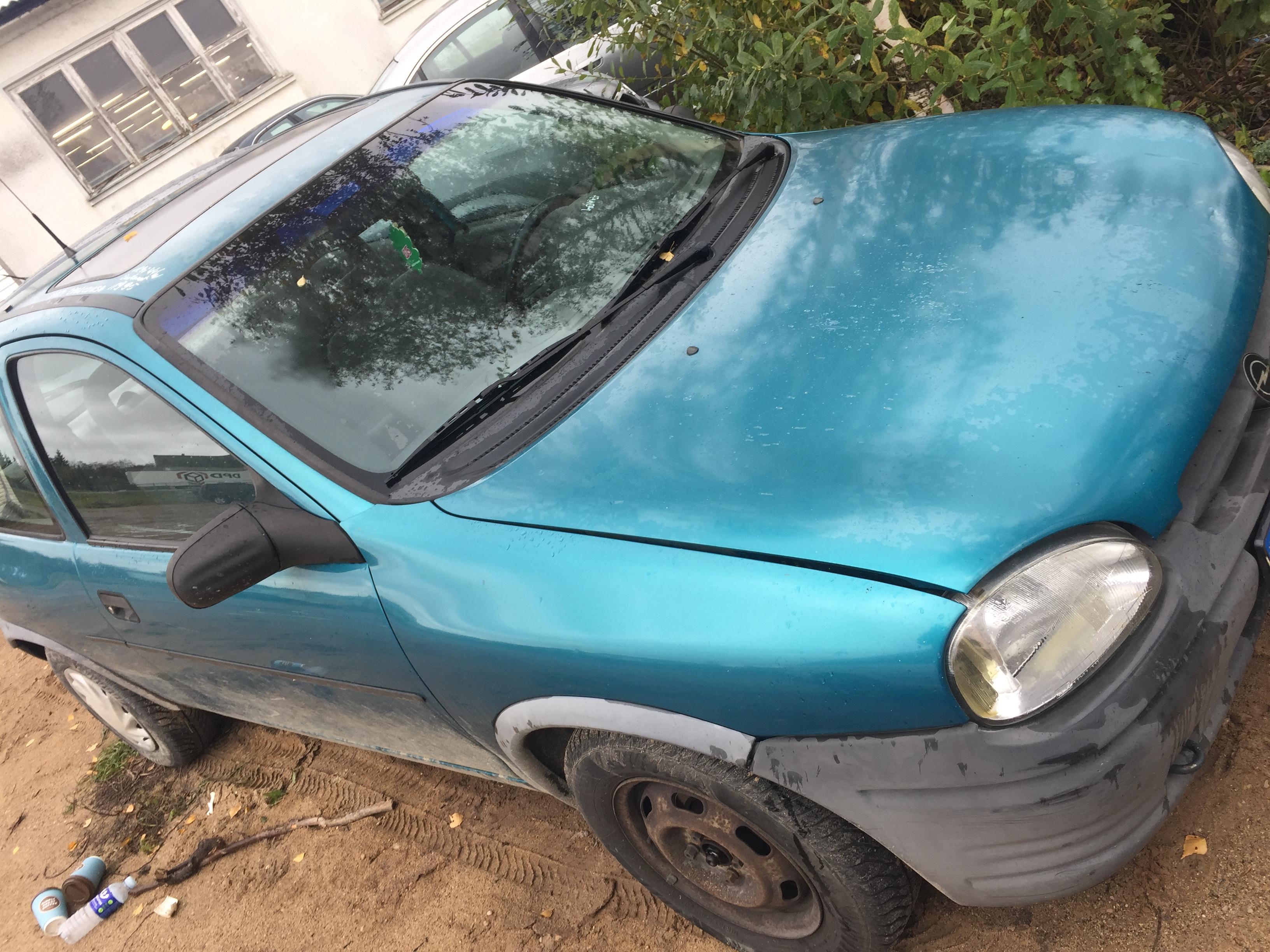 Used Car Parts Opel CORSA 1995 1.4 Automatic Hatchback 4/5 d. Blue 2018-10-03