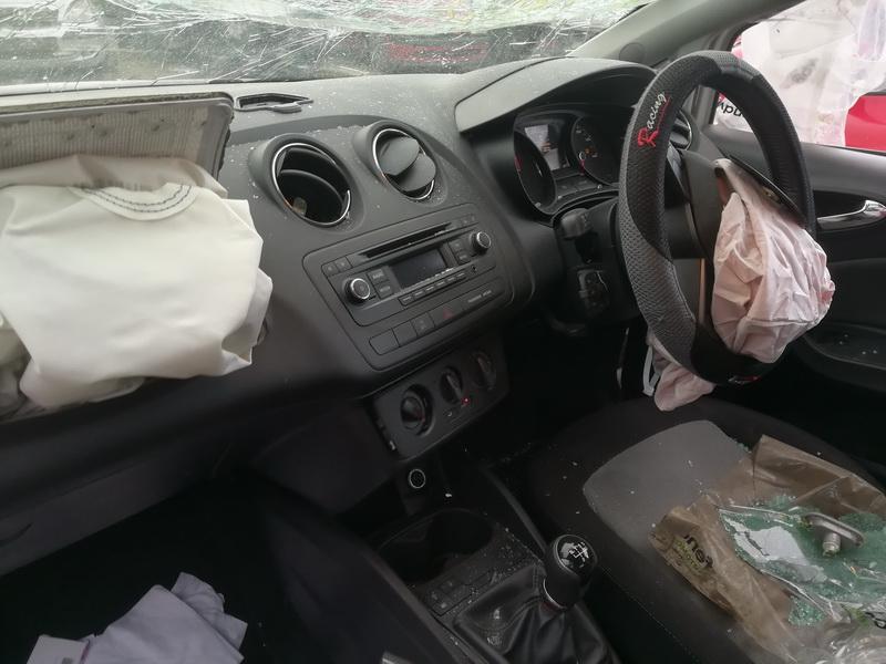 Used Car Parts Seat IBIZA 2015 1.4 Mechanical Hatchback 2/3 d. white 2019-10-28