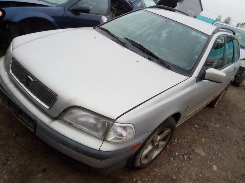 Volvo V40 1998 1.9 Mechaninė