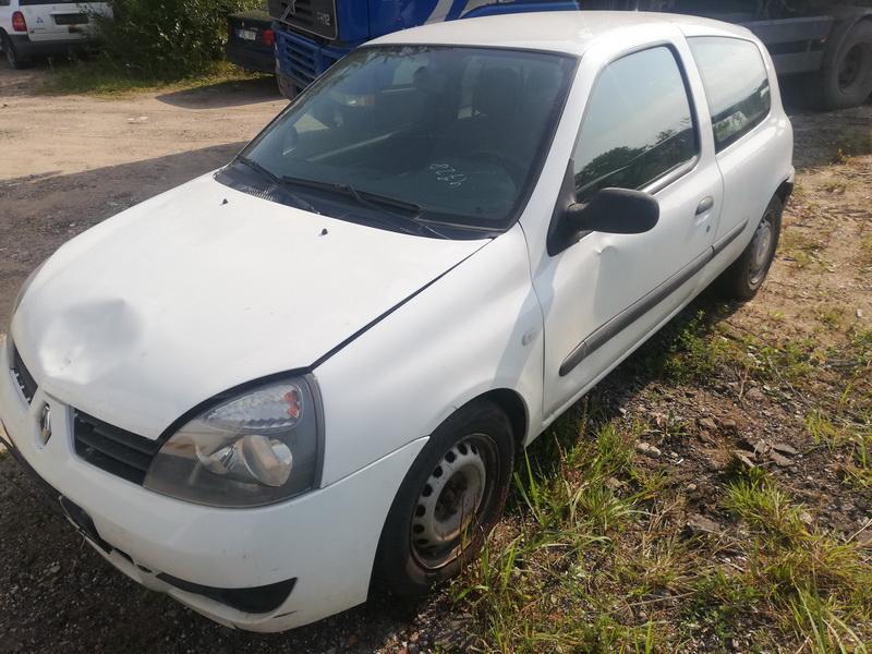 Used Car Parts Renault CLIO 2004 1.5 Mechanical Hatchback 2/3 d. white 2019-9-02