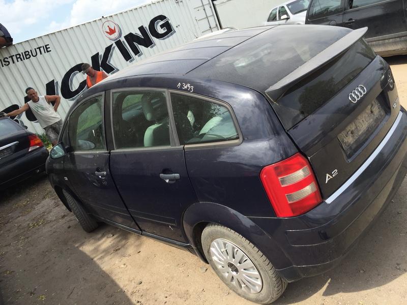 Подержанные Автозапчасти Audi A2 2002 1.2 автоматическая хэтчбэк 4/5 d. синий 2018-6-04